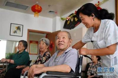 動態(tài) | 人工智能、一帶一路 天大人兩會關(guān)鍵詞中的養(yǎng)老服務(wù)新視角